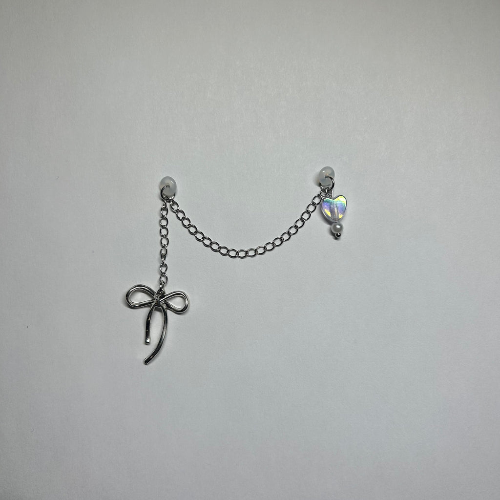 bow chain glasses charm